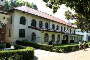 Hot Springs, Ark., bathhouse to become boutique hotel
