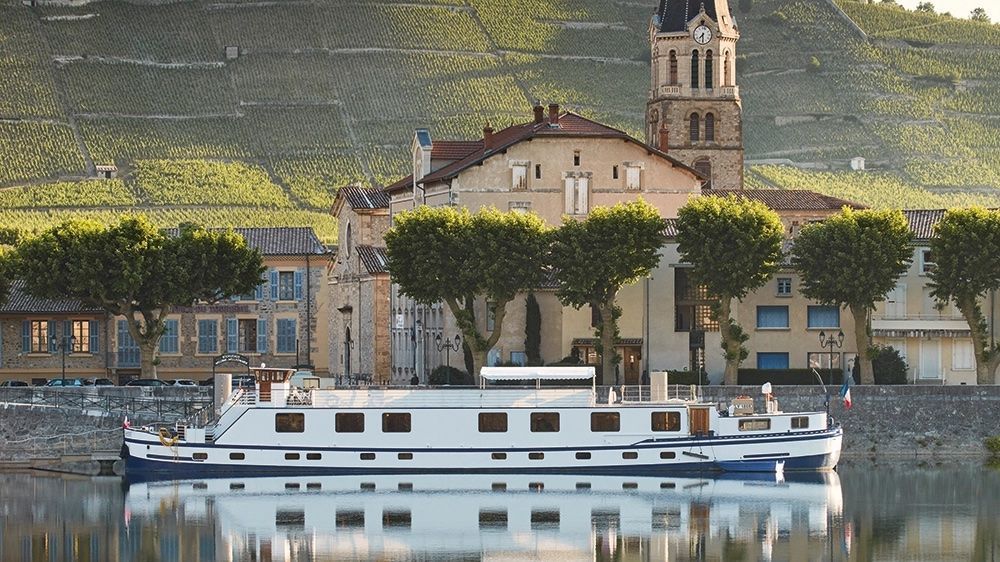 5-star hotels are taking to the seas