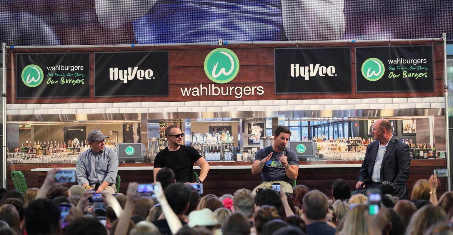 Grocers embrace in-store branded restaurants