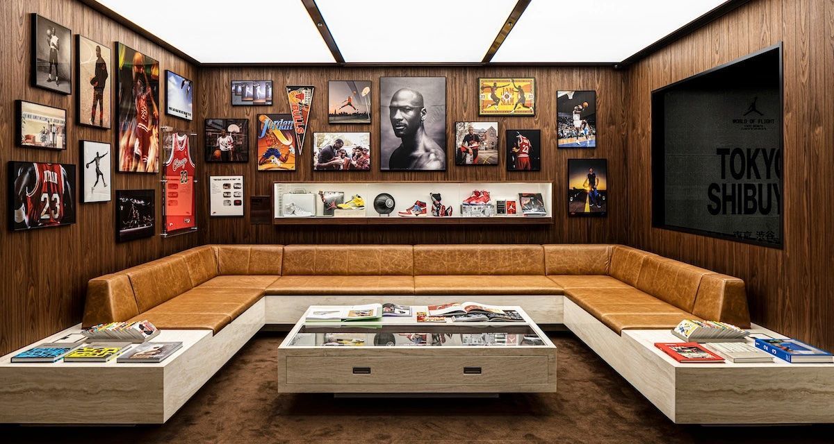 Nike sees opportunity in brand-focused stores