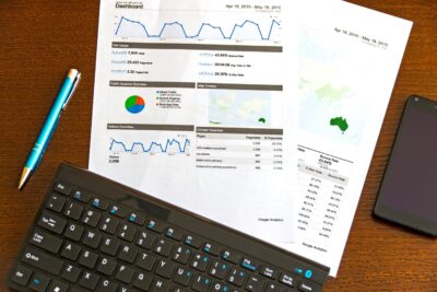Winning Customers Online: A Concrete Business Guide to Digital Success