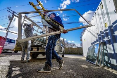 Top Legal Mistakes Moving Companies Make After an Accident