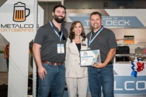 metalVP of Trade Shows at METALCON presents award to Malco Tools