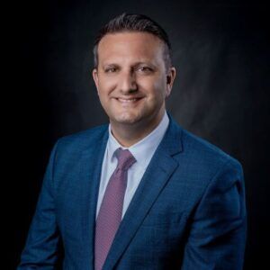 janik stephen hauptman headshot