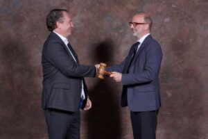 FGIA BoardChair RobGrommeshPassesGavelToMikeTurner2026