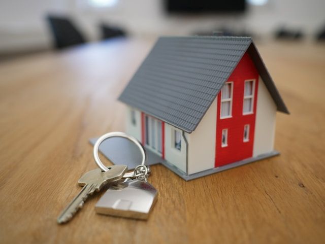 What Commercial Property Leaders Should Consider Before Hiring a Real Estate Coach