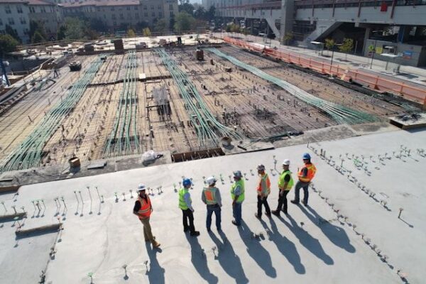 7 Push to Talk Providers for Construction Companies in 2026